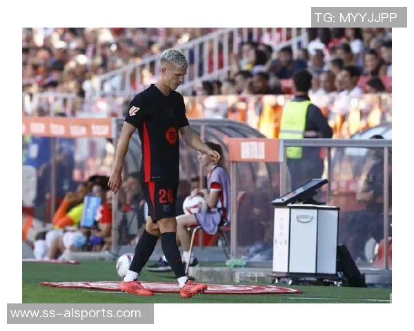 世体：奥尔莫左肩恢复情况良好，预计明年1月4日加泰德比复出