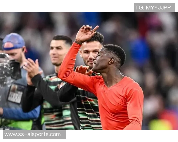 门德斯在欧国联和欧冠对位亚马尔，先后拿下全场最佳球员